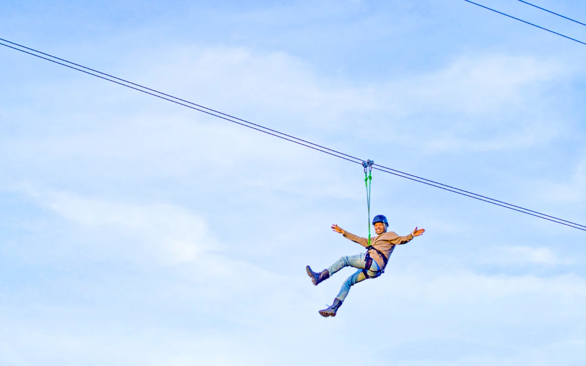 Stadtzipline in Dubai: Ein aufregendes Erlebnis der längsten Zipline der Welt