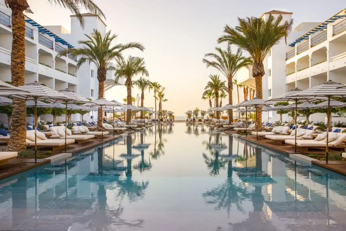Plage d'Azura : une plage magique au cœur de Dubaï