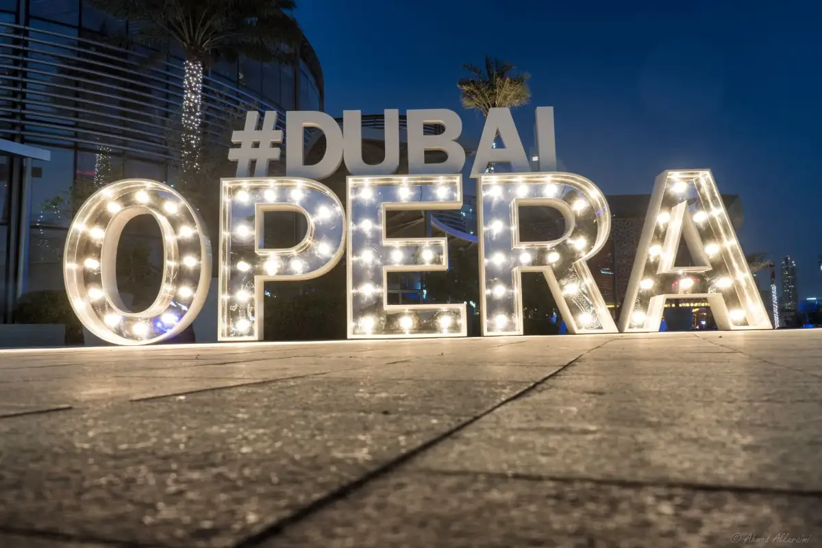 Tamang lokasyon at kumpletong address ng opera sa Dubai