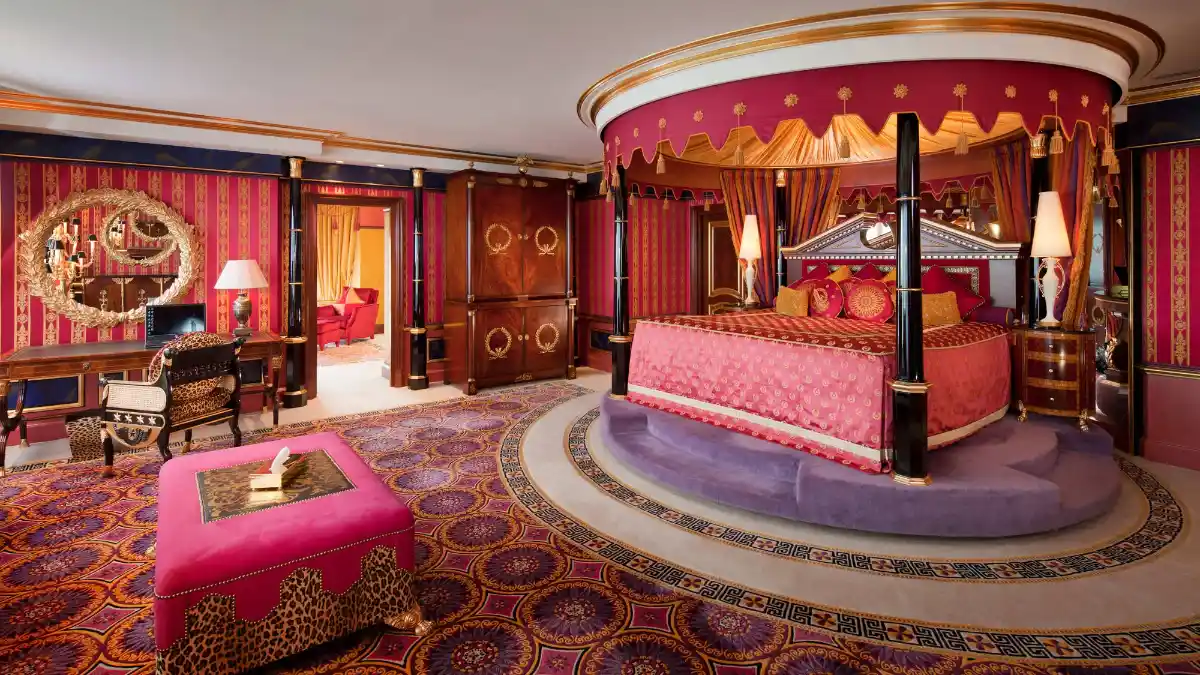 Esame delle camere dell'hotel Burj Al Arab di Dubai