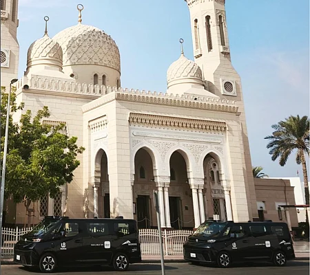 Viaggio gratuito con taxi autonomi a Dubai: un'esperienza innovativa nel trasporto
